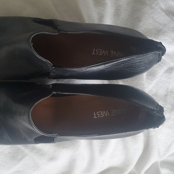 NINE WEST BOOTIES - Picture 5 of 9